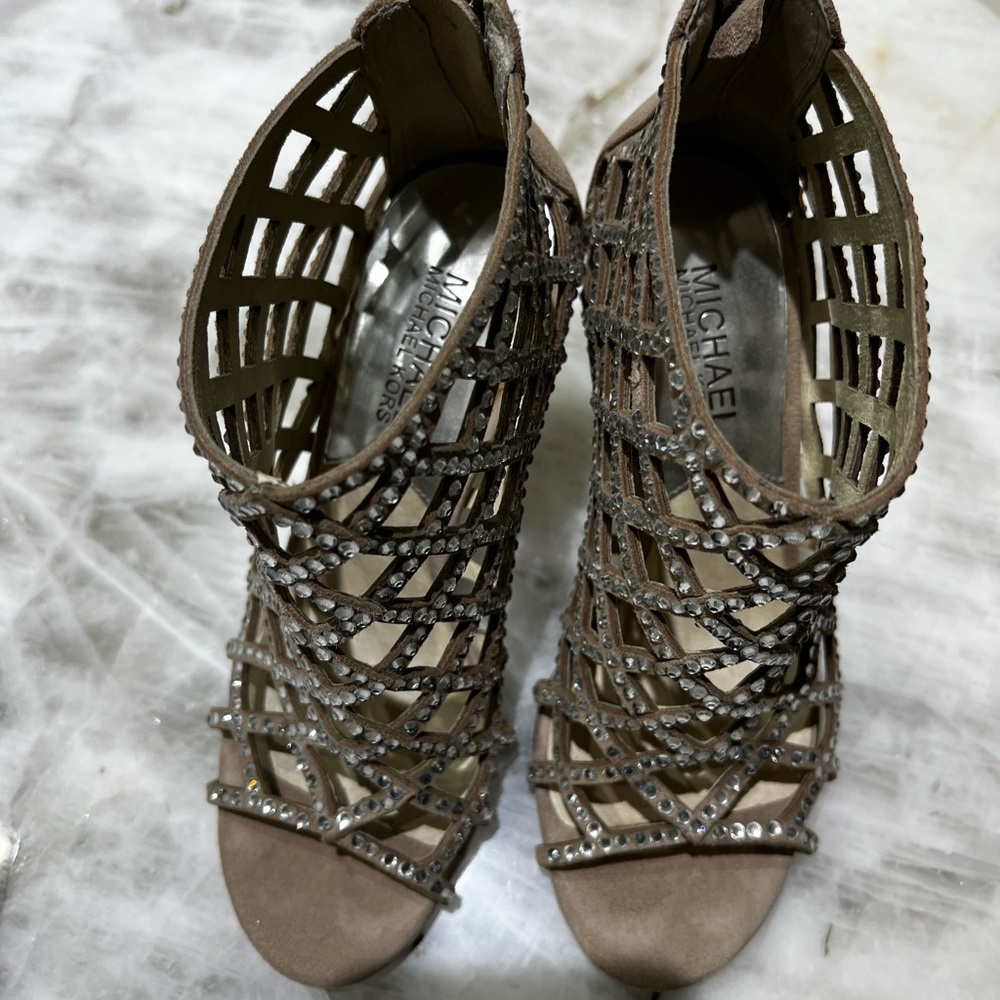 Michael Kors Women's Cream and Silver Courts